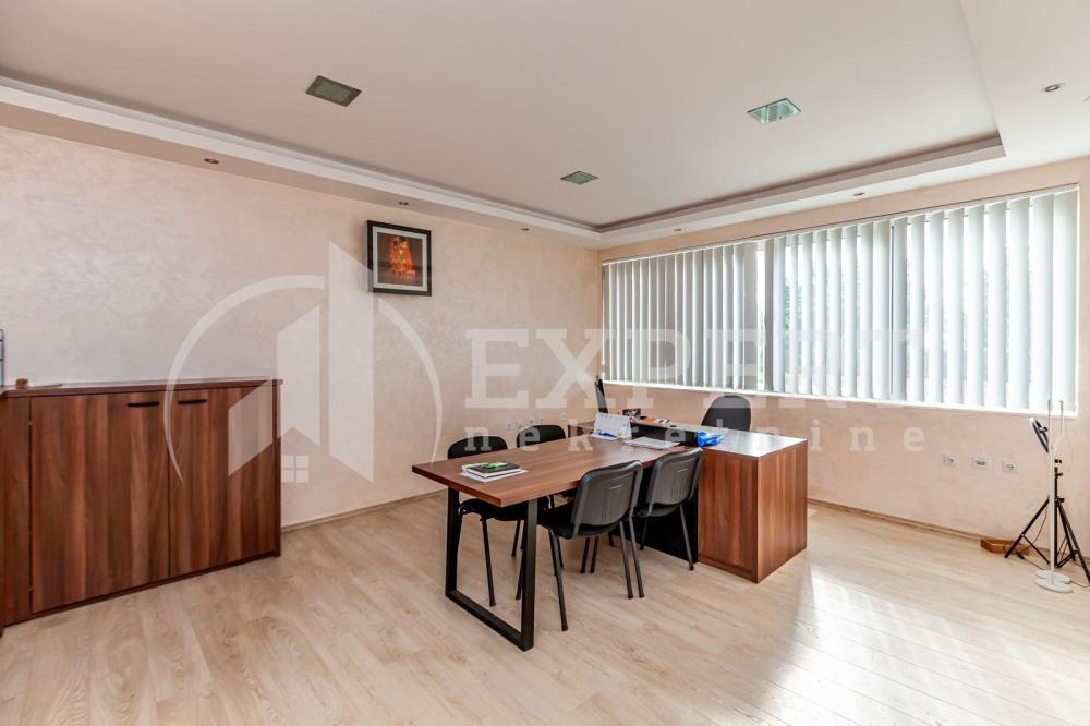Slika 10 - Pribojska,  Lokal za izdavanje, 650m2, 2.500€