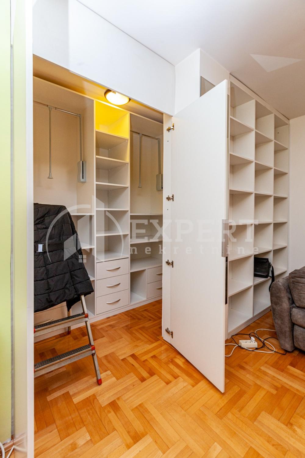 Slika 11 - Vizantijski bulevar, Četvorosoban stan na prodaju, 151m2, 242.100€