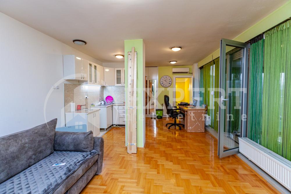 Slika 5 - Vizantijski bulevar, Četvorosoban stan na prodaju, 151m2, 242.100€