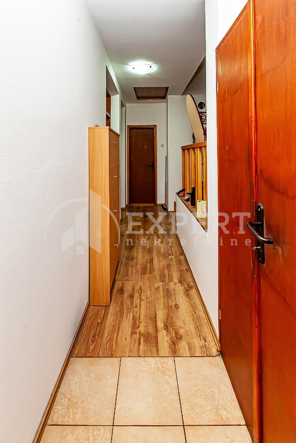 Slika 5 - Belopalanačka,  Kuća na prodaju, 159m2, 180.000€