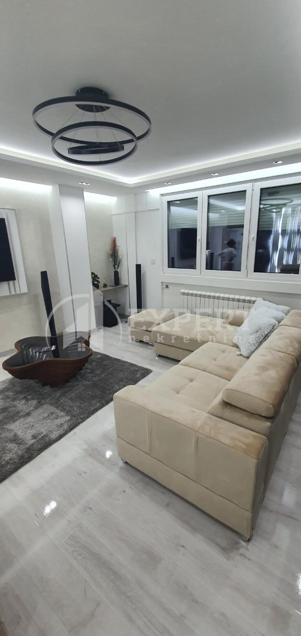 Slika 1 - Strahinjića Bana, Trosoban stan za izdavanje, 85m2, 1.100€