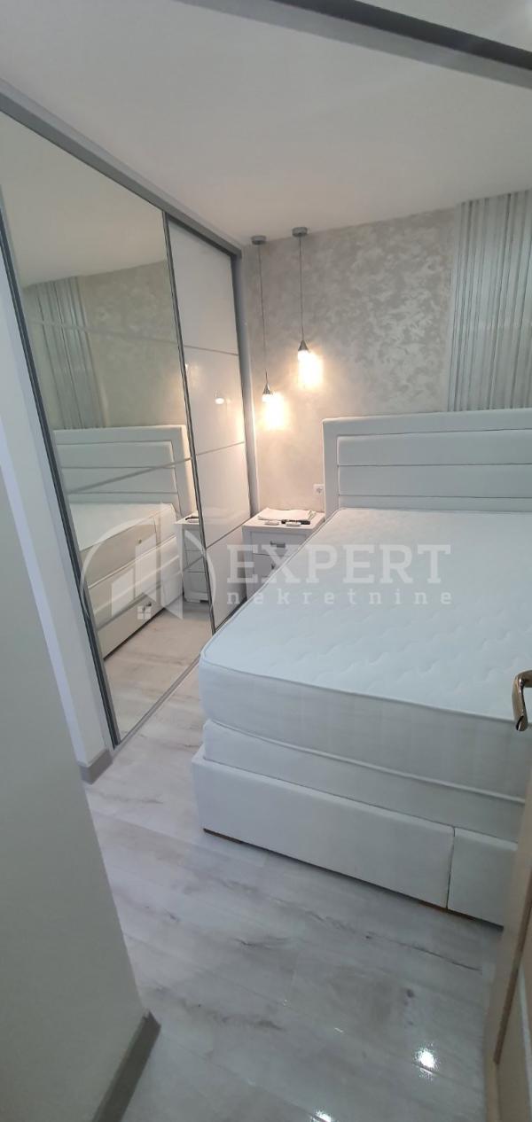 Slika 10 - Strahinjića Bana, Trosoban stan za izdavanje, 85m2, 1.100€