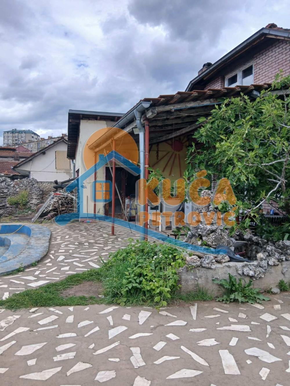 Slika 1 - Jovana Ristića,  Kuća za izdavanje, 800m2, 4.500€