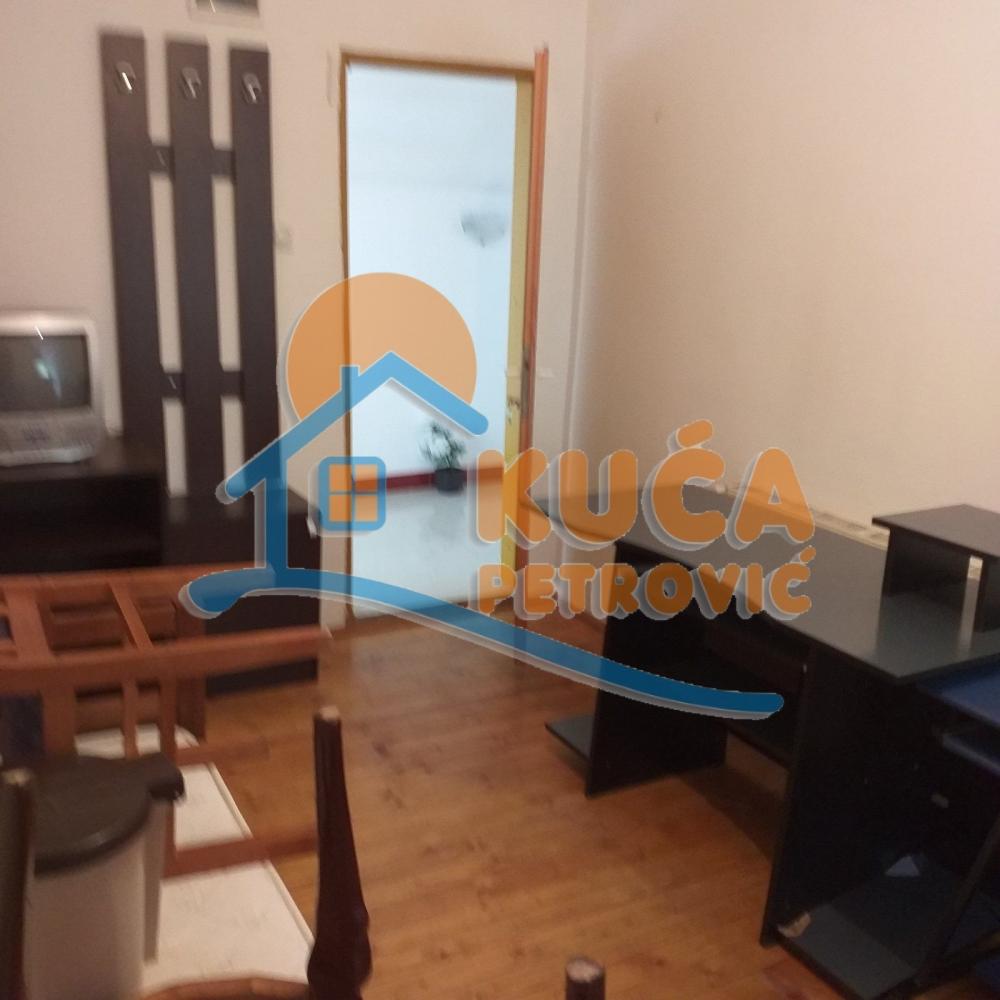 Slika 8 - Jovana Ristića,  Kuća za izdavanje, 800m2, 4.500€