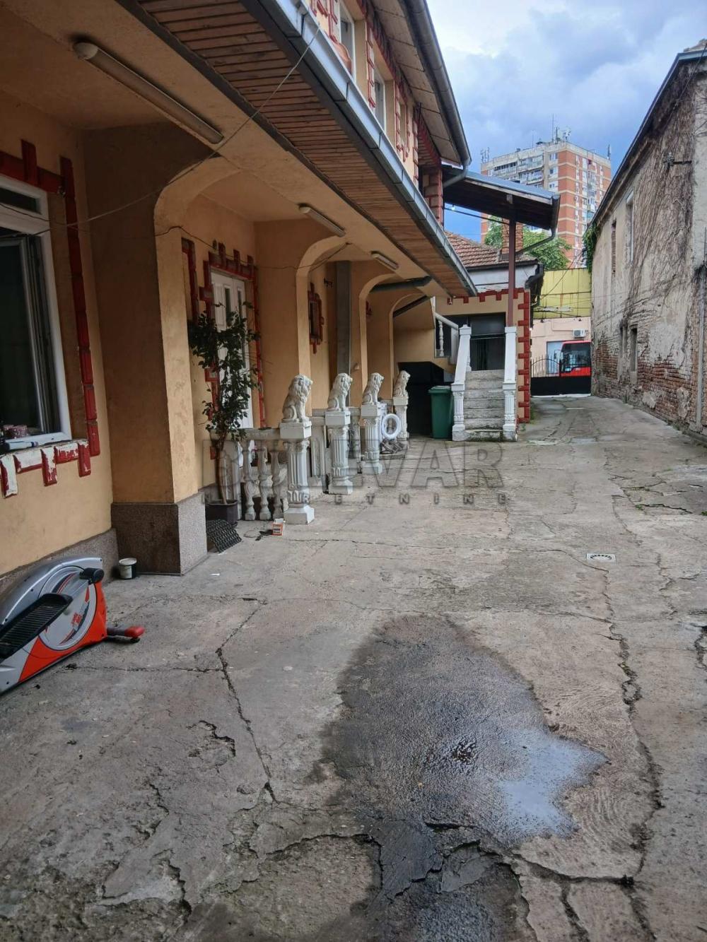 Slika 5 - Jovana Ristića,  Kuća za izdavanje, 800m2, 4.500€