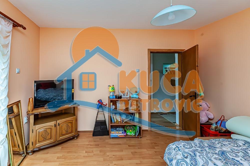 Slika 11 - Belopalanačka,  Kuća na prodaju, 159m2, 180.000€
