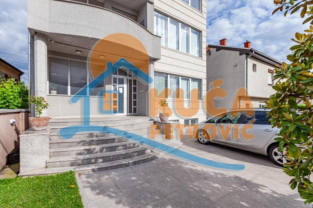 Slika 1 - Pribojska,  Lokal za izdavanje, 650m2, 2.500€