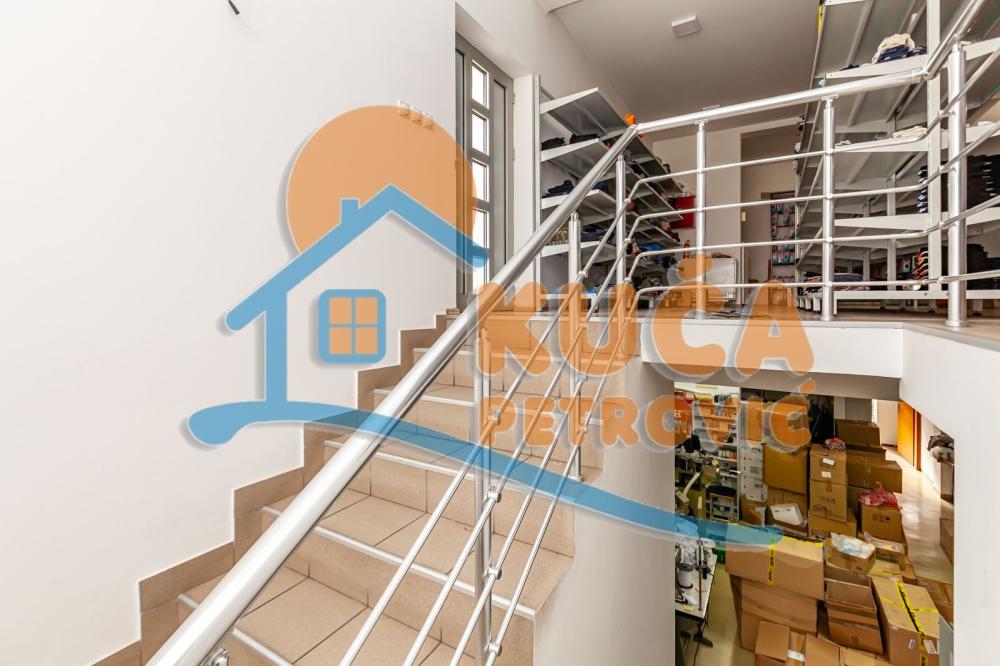 Slika 5 - Pribojska,  Lokal za izdavanje, 650m2, 2.500€