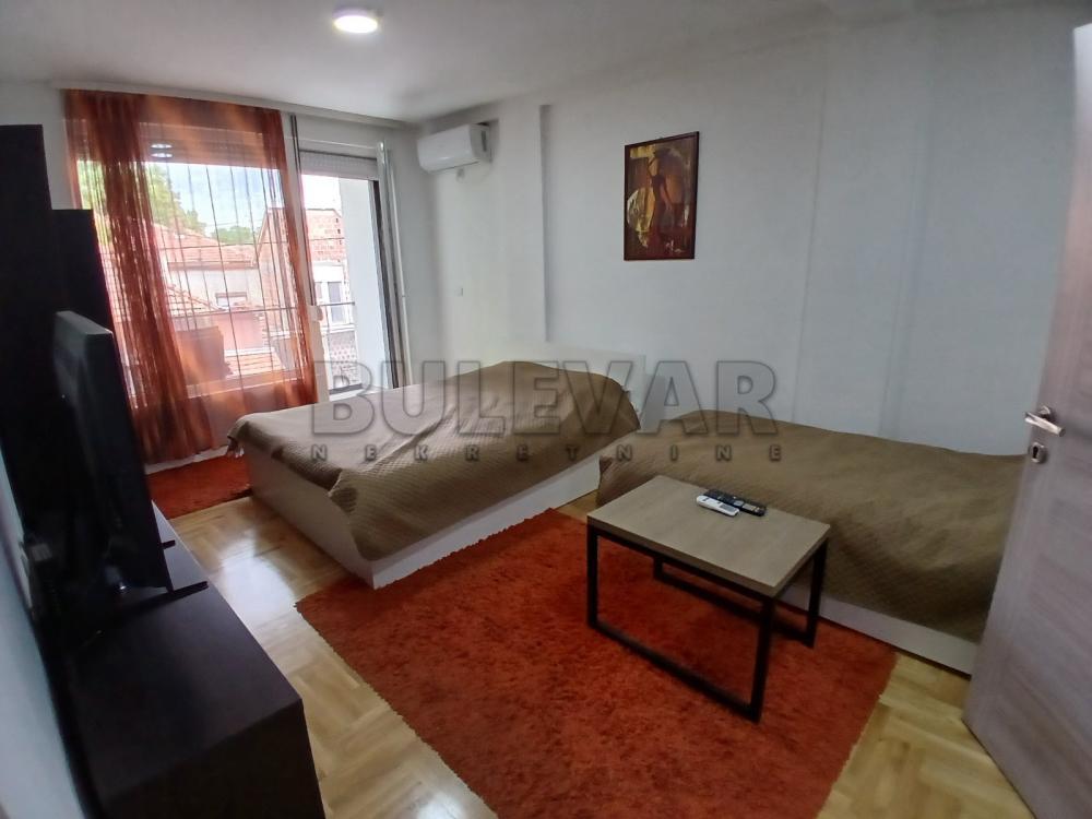 Glavna slika -Milentijeva, Trosoban stan za izdavanje, 95m2, 950€