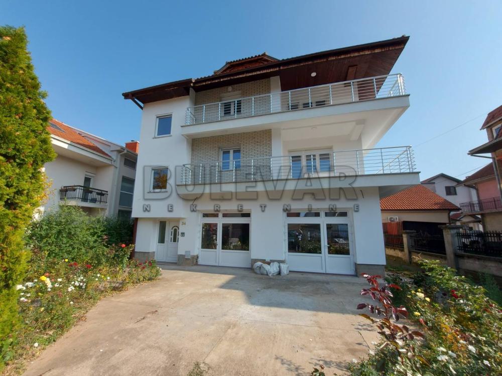 Slika 6 - Brzi Brod, Troiposoban stan za izdavanje, 117m2, 550€