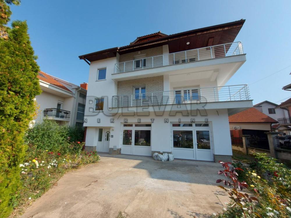 Slika 9 - Brzi Brod, Troiposoban stan za izdavanje, 117m2, 550€