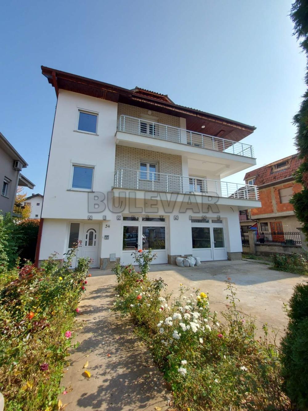 Slika 10 - Brzi Brod, Troiposoban stan za izdavanje, 117m2, 550€