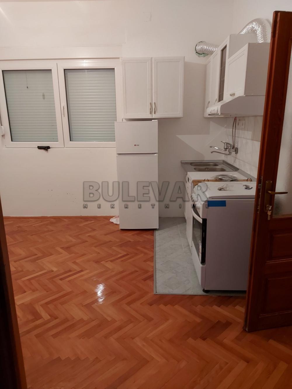 Slika 5 - Brzi Brod, Četvorosoban stan za izdavanje, 104m2, 550€
