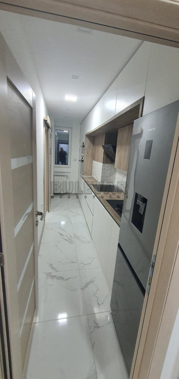 Slika 8 - Strahinjića Bana, Trosoban stan za izdavanje, 85m2, 1.100€