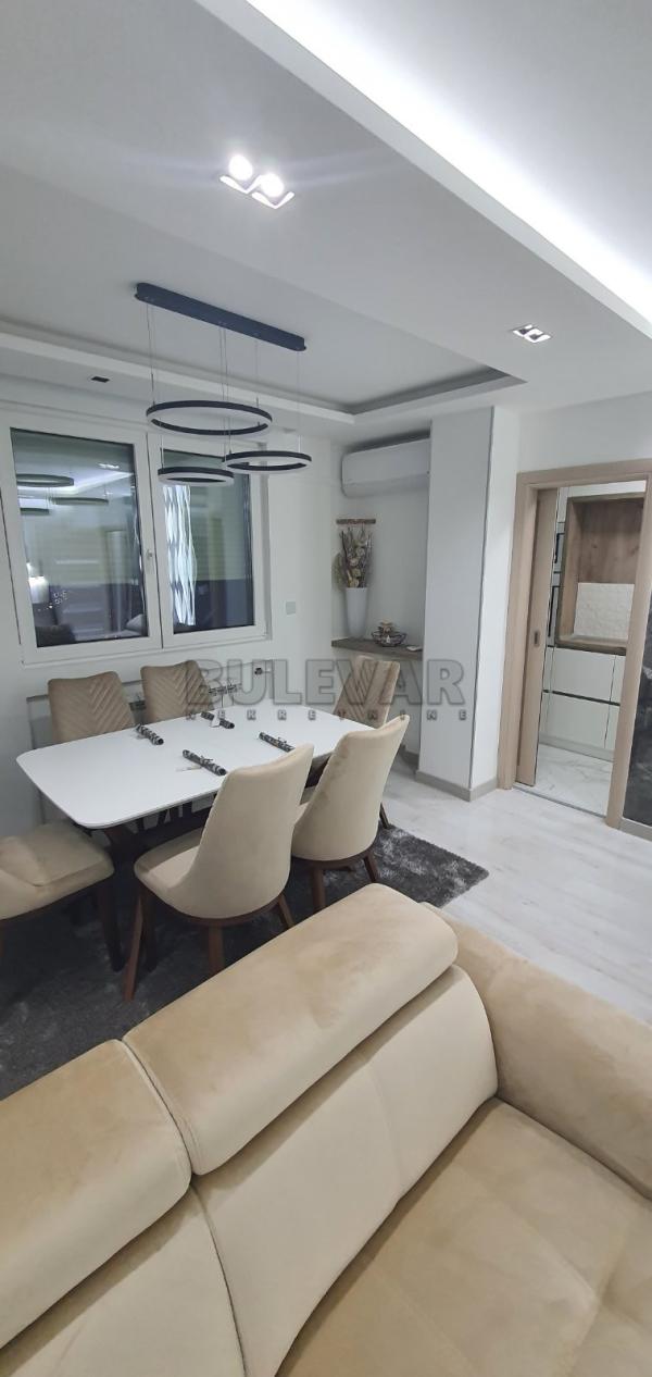 Slika 6 - Strahinjića Bana, Trosoban stan za izdavanje, 85m2, 1.100€