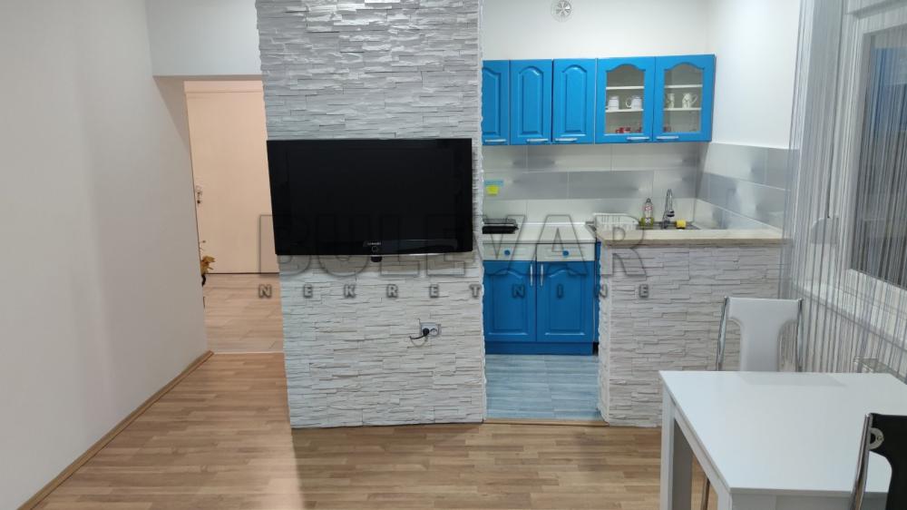 Slika 5 - Trg Pavla Stojkovića, Dvoiposoban stan za izdavanje, 74m2, 450€