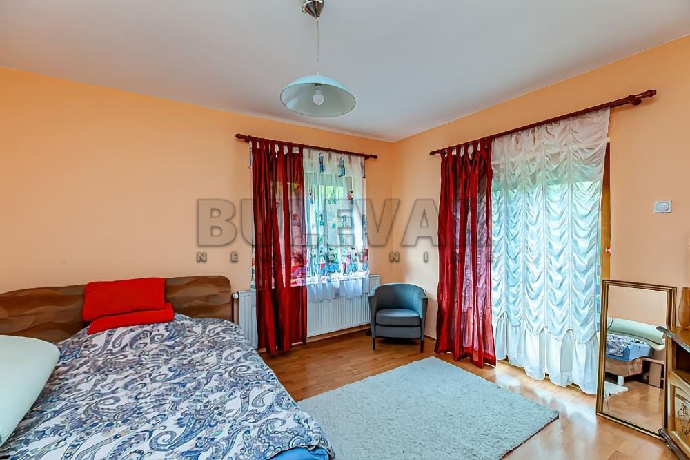 Slika 9 - Belopalanačka,  Kuća na prodaju, 159m2, 180.000€