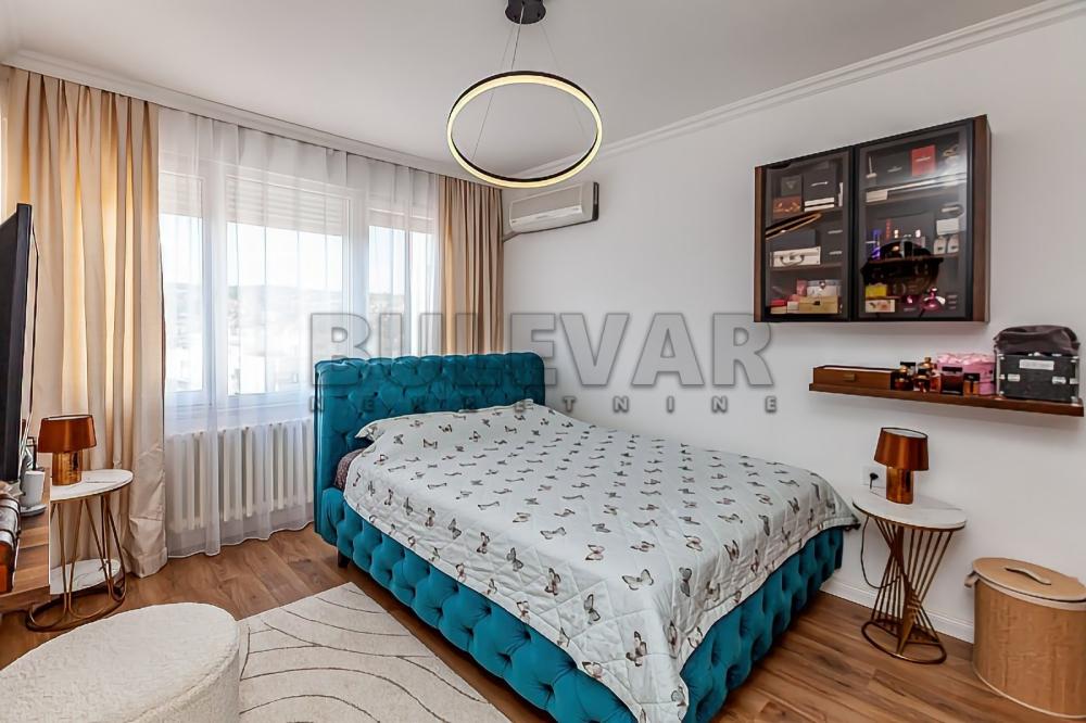 Slika 2 - Cara Dušana, Trosoban stan na prodaju, 63m2, 166.000€