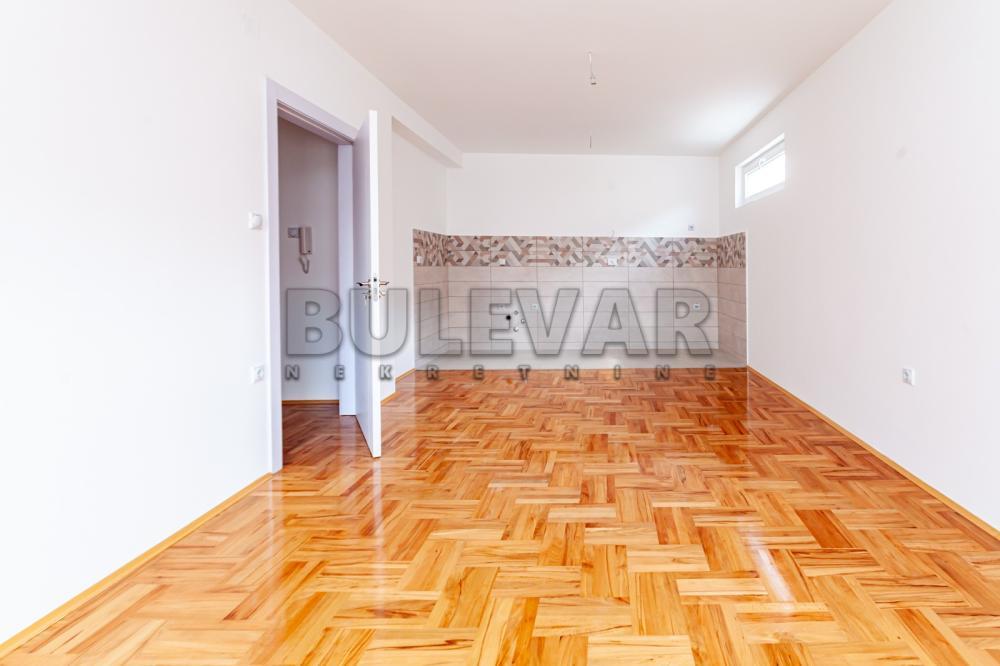 Glavna slika -Borska, Trosoban stan na prodaju, 58m2, 108.775€