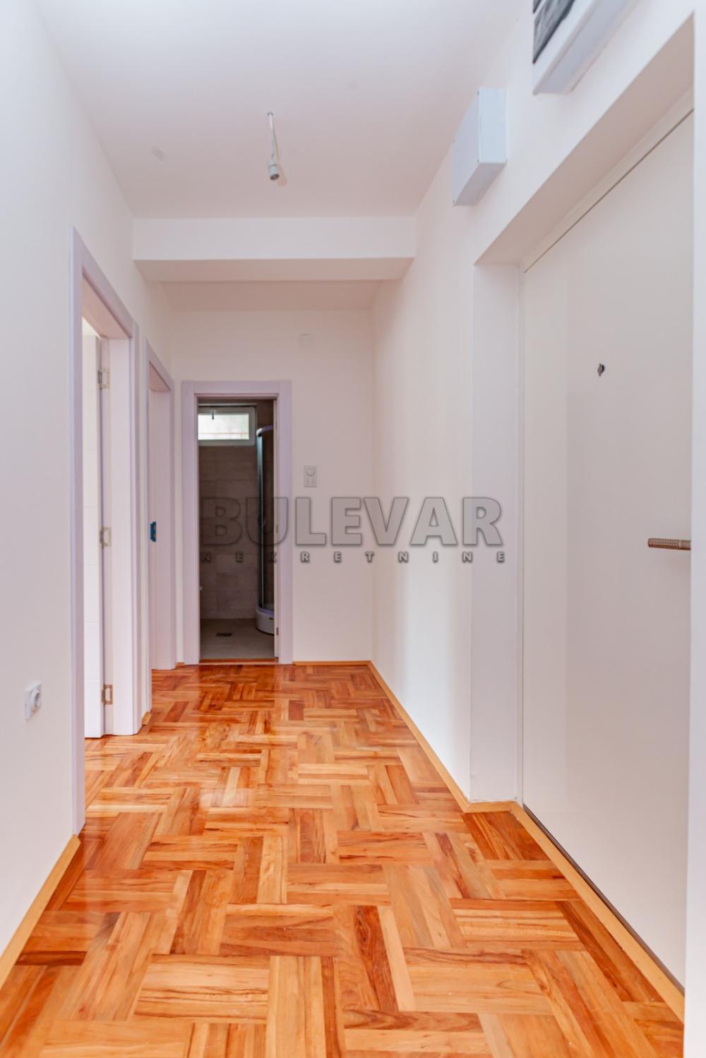 Slika 4 - Borska, Trosoban stan na prodaju, 58m2, 108.775€