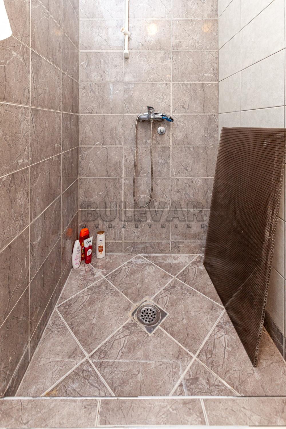 Slika 9 - Vizantijski bulevar, Četvorosoban stan na prodaju, 151m2, 242.100€