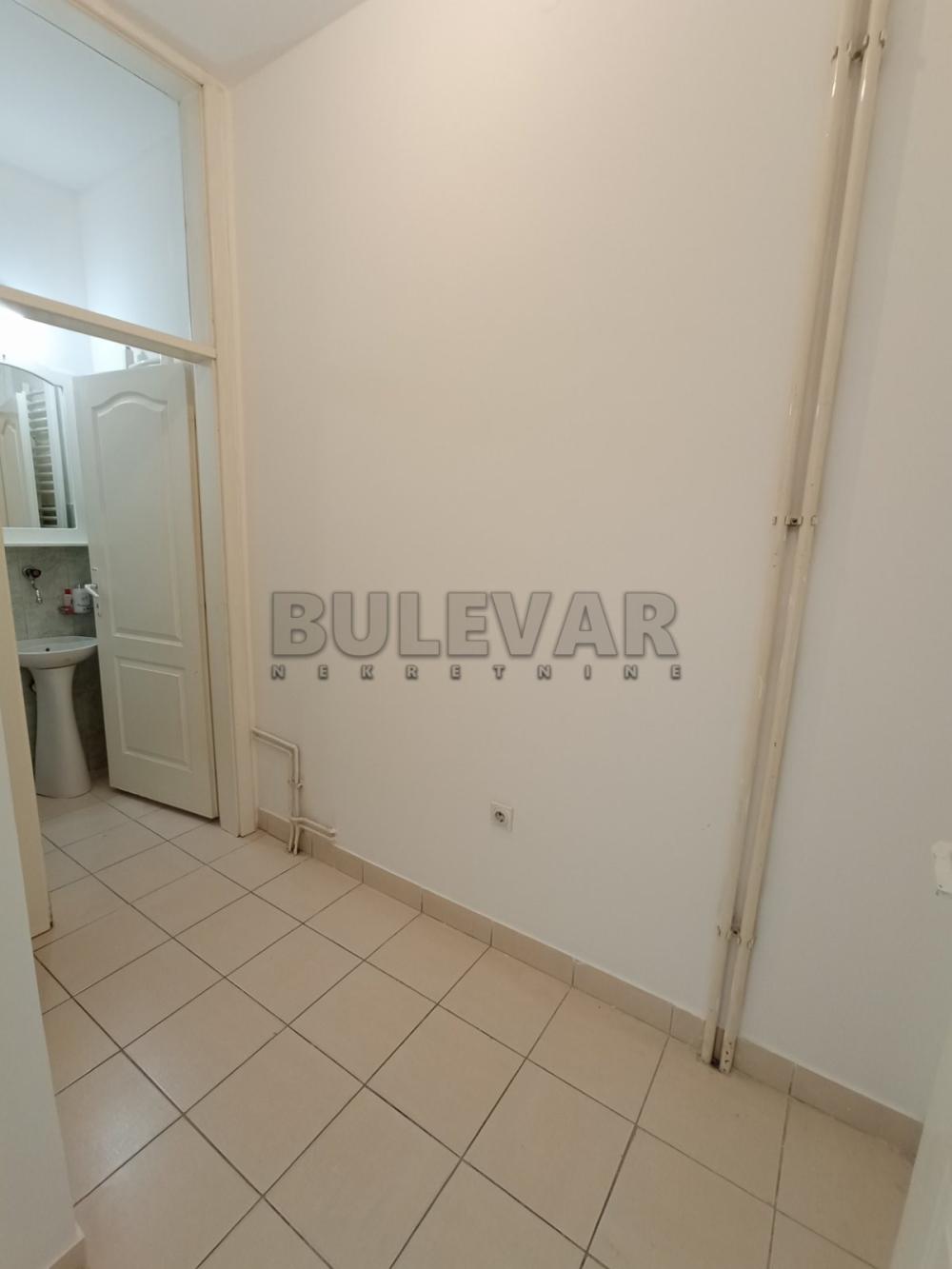 Slika 4 - Stanoja Bunuševca,  Lokal za izdavanje, 25m2, 300€