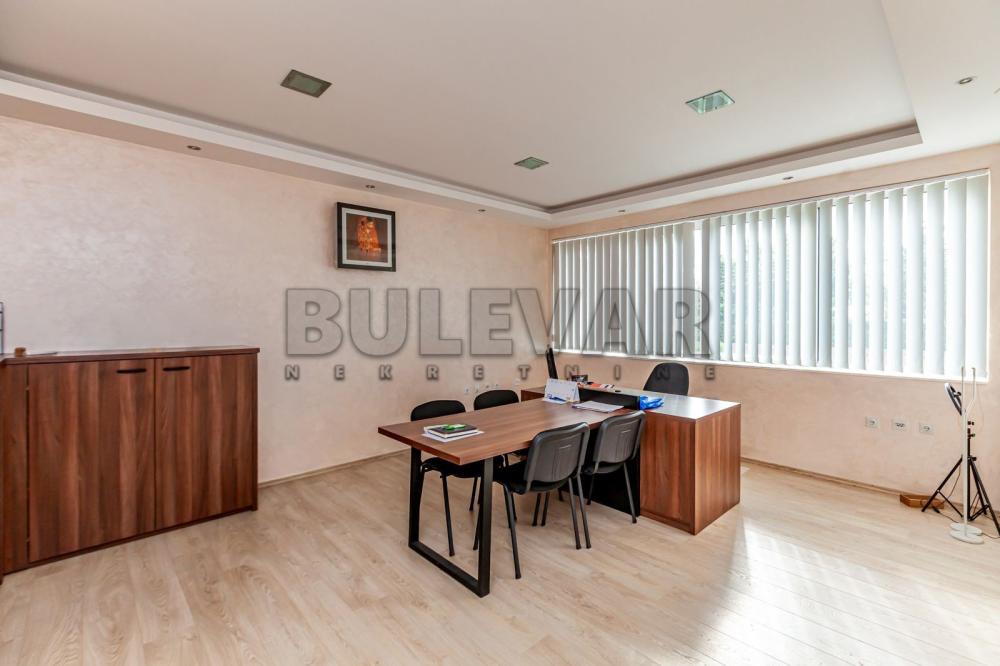 Slika 10 - Pribojska,  Lokal za izdavanje, 650m2, 2.500€