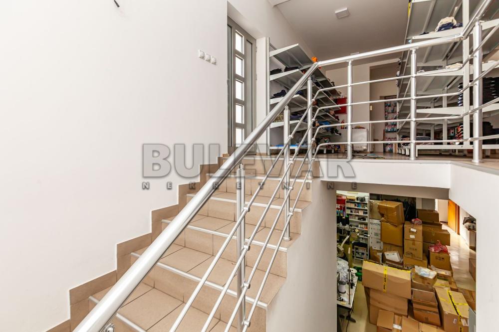 Slika 5 - Pribojska,  Lokal za izdavanje, 650m2, 2.500€