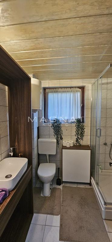 Slika 11 - Ladna voda,  Kuća na prodaju, 260m2, 210.000€