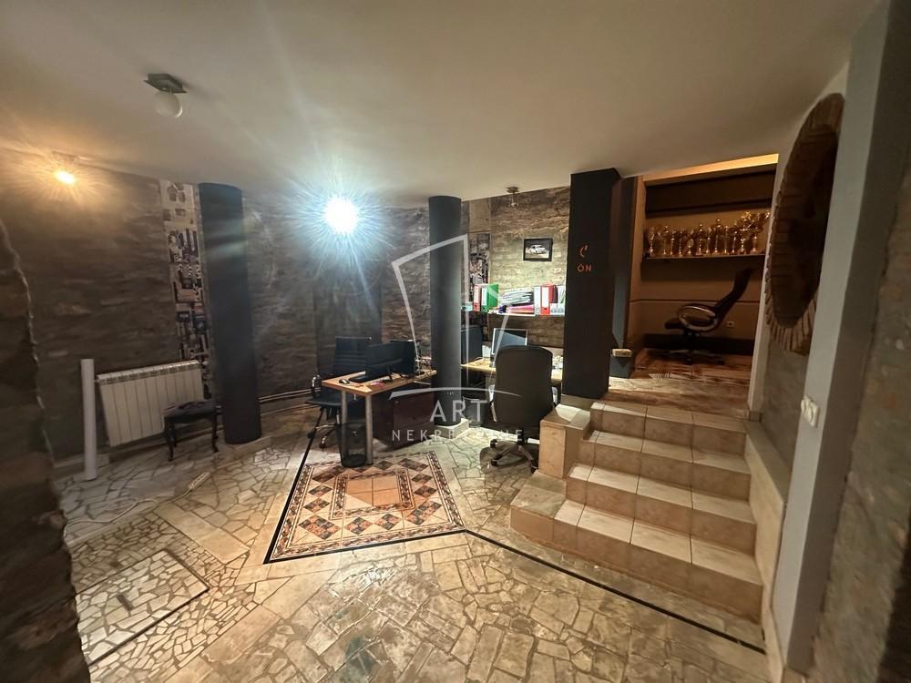 Slika 5 - Vukice Mitrović,  Lokal za izdavanje, 113m2, 950€