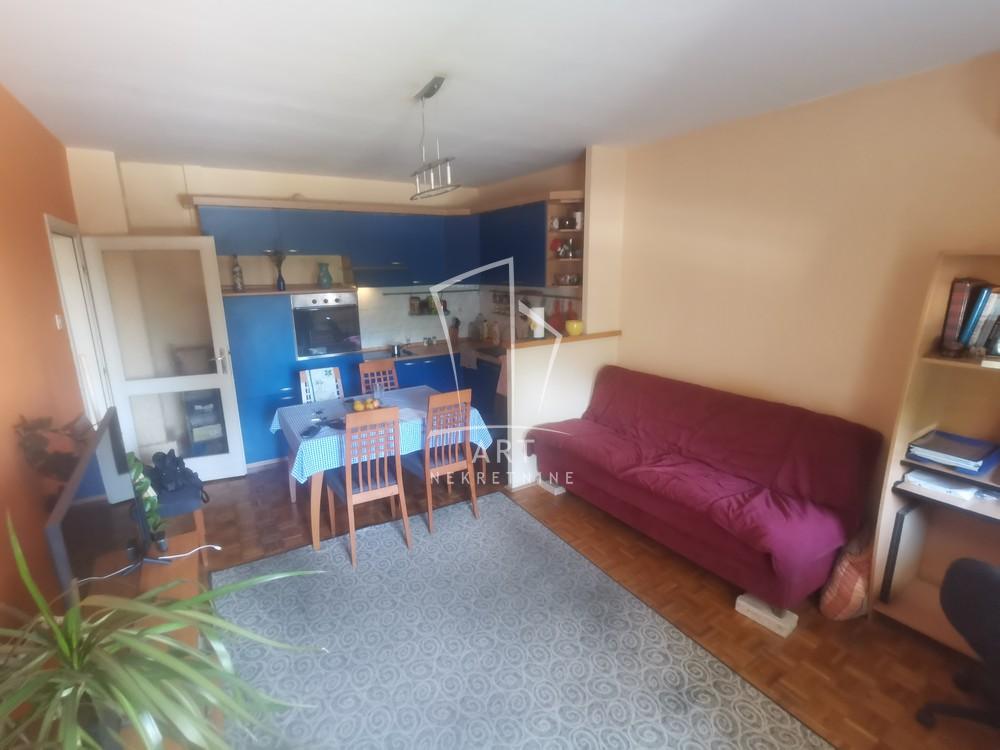 Slika 1 - Gandijeva, Dvosoban stan za izdavanje, 45m2, 700€