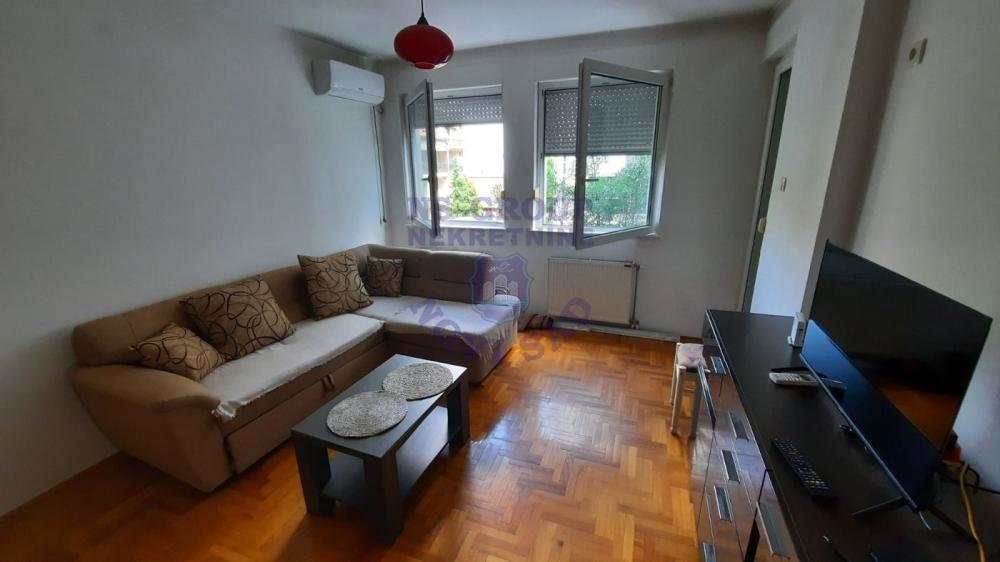 Glavna slika -Dvosoban stan za izdavanje, 45m2, 400€