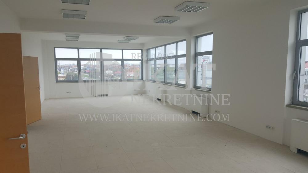 Slika 6 - Autoput za Novi Sad,  Lokal za izdavanje, 100m2, 700€