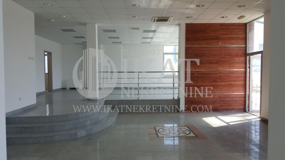 Slika 7 - Autoput za Novi Sad,  Lokal za izdavanje, 100m2, 700€