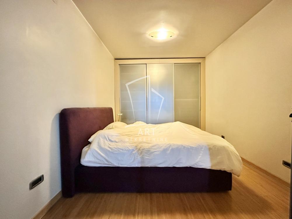 Slika 1 - Bulevar Mihajla Pupina, Dvosoban stan na prodaju, 75m2, 275.000€