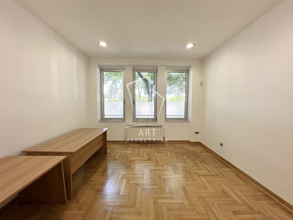 Slika 5 - Poenkareova,  Lokal za izdavanje, 650m2, 15.000€