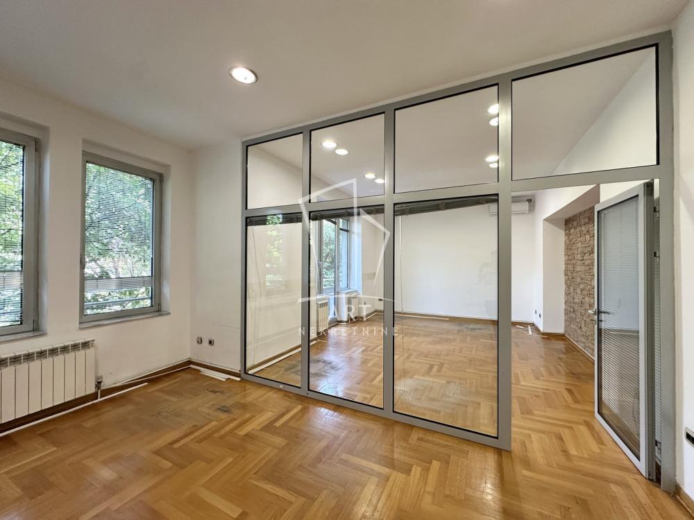 Slika 9 - Poenkareova,  Lokal za izdavanje, 650m2, 15.000€