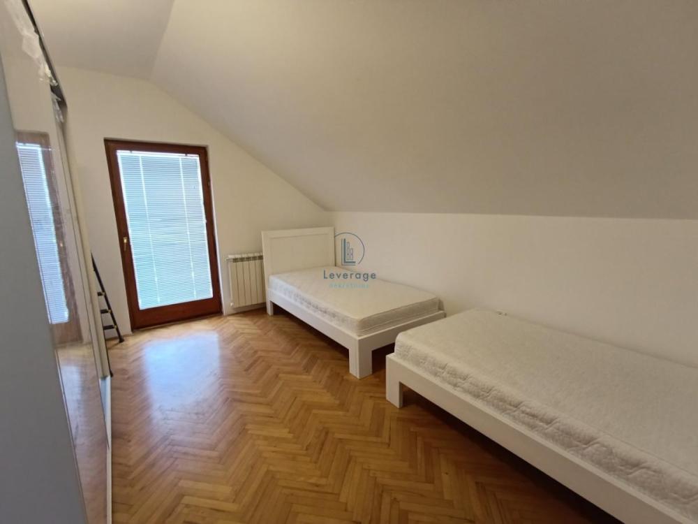 Slika 5 - Sime Matavulja, Dvoiposoban stan za izdavanje, 110m2, 650€