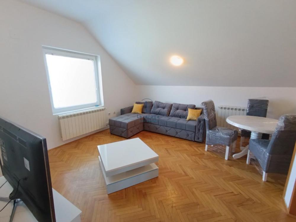 Slika 1 - Sime Matavulja, Dvoiposoban stan za izdavanje, 110m2, 650€