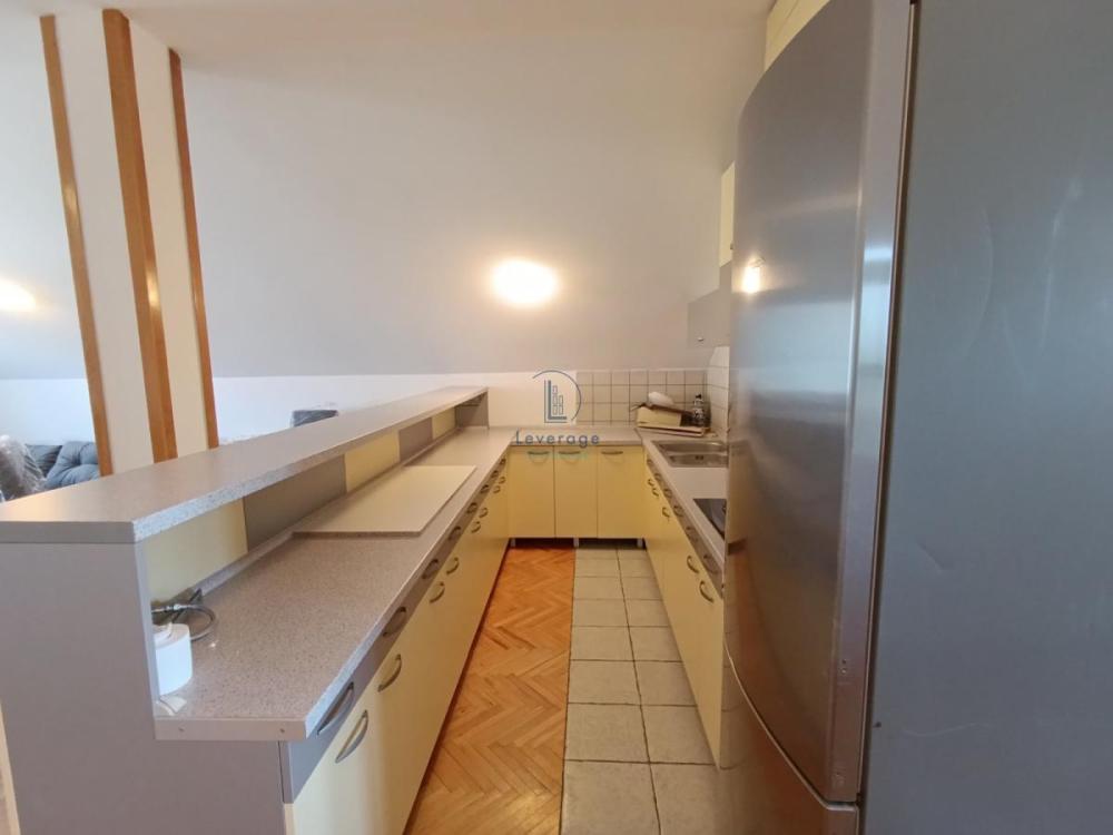 Slika 6 - Sime Matavulja, Dvoiposoban stan za izdavanje, 110m2, 650€