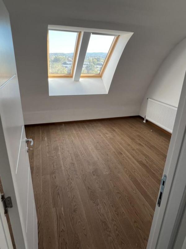 Slika 9 -  Stan na prodaju, 207m2, 352.000€