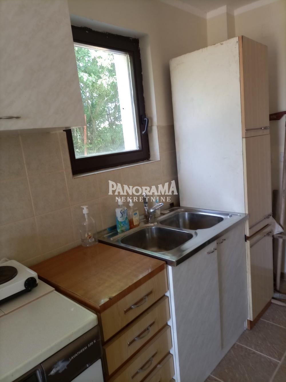 Slika 2 - Karađorđeva,  Kuća na prodaju, 88m2, 65.000€