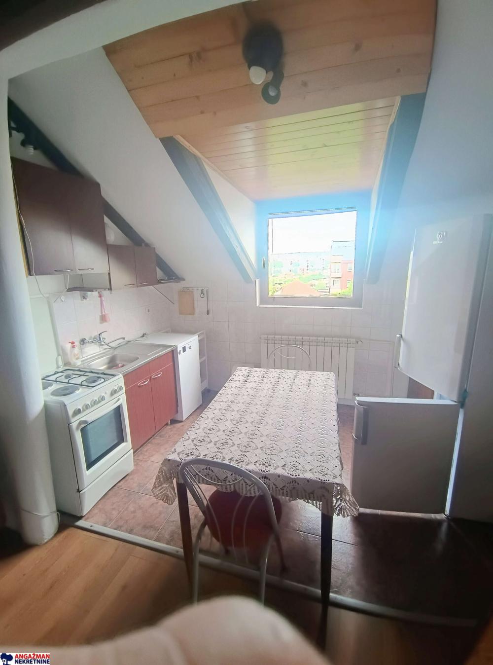 Slika 3 - Gostivarska, Trosoban stan za izdavanje, 120m2, 750€