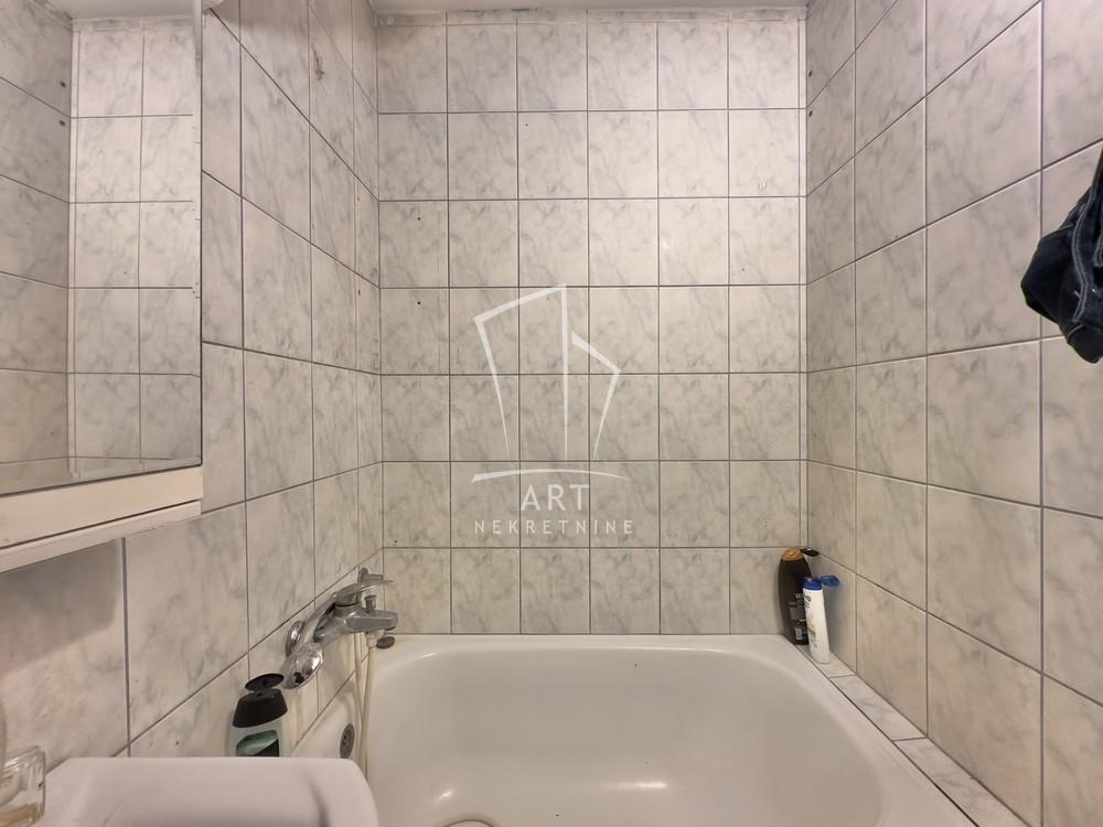 Slika 11 - Braće Savić, Trosoban stan na prodaju, 73m2, 125.000€