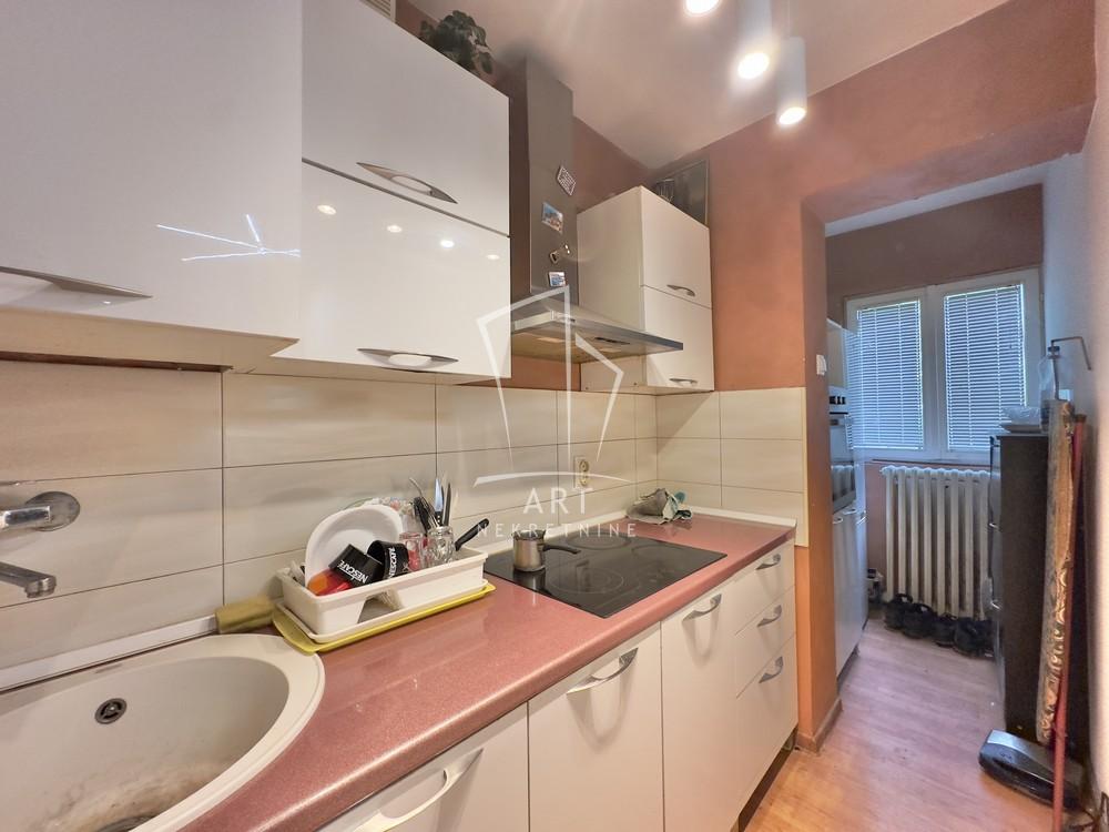 Slika 6 - Braće Savić, Trosoban stan na prodaju, 73m2, 125.000€