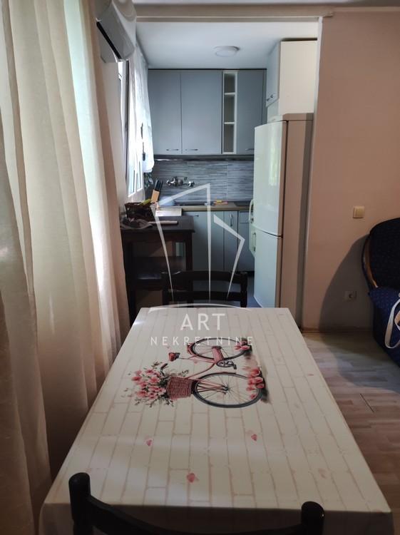 Slika 3 - Pere Segedinca, Dvoiposoban stan za izdavanje, 50m2, 550€