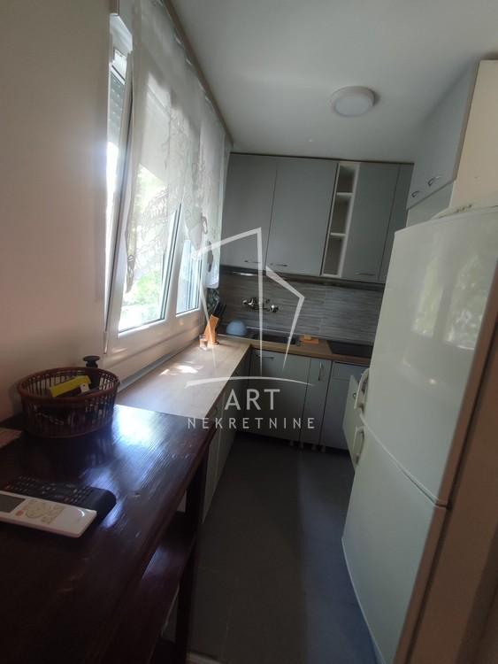 Slika 4 - Pere Segedinca, Dvoiposoban stan za izdavanje, 50m2, 550€