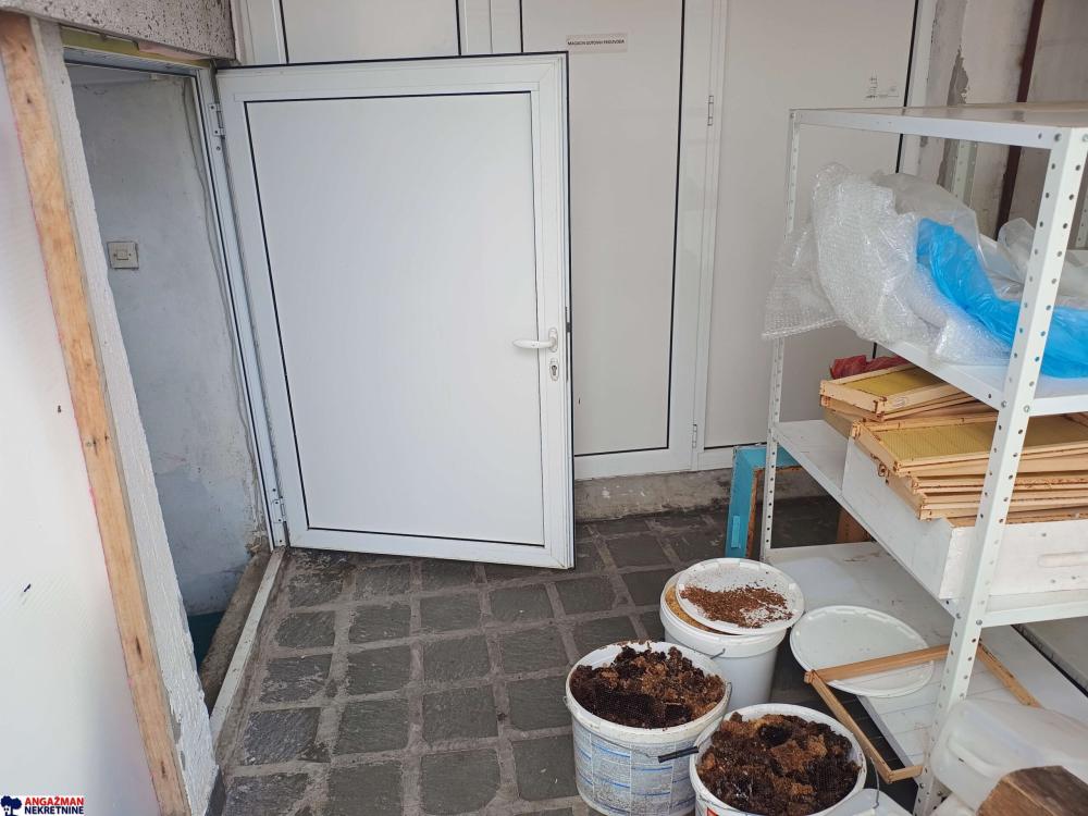 Slika 5 - Gostivarska,  Lokal za izdavanje, 240m2, 2.000€