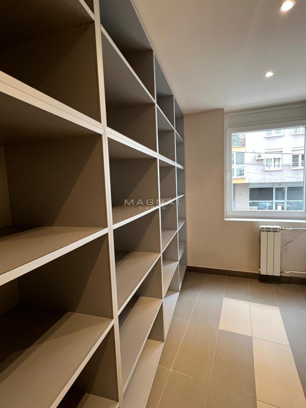 Slika 6 - Dimitrija Tucovića,  Lokal za izdavanje, 220m2, 3.000€