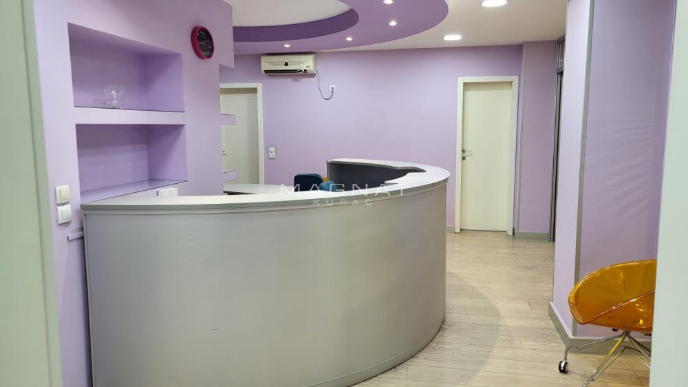 Slika 10 - Dimitrija Tucovića,  Lokal za izdavanje, 220m2, 3.000€